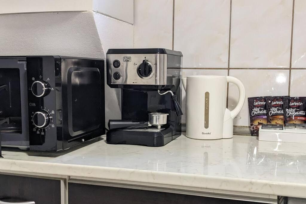 Cosy One Bedroom Flat With Free Parking & Wifi Cluj-Napoca Ngoại thất bức ảnh